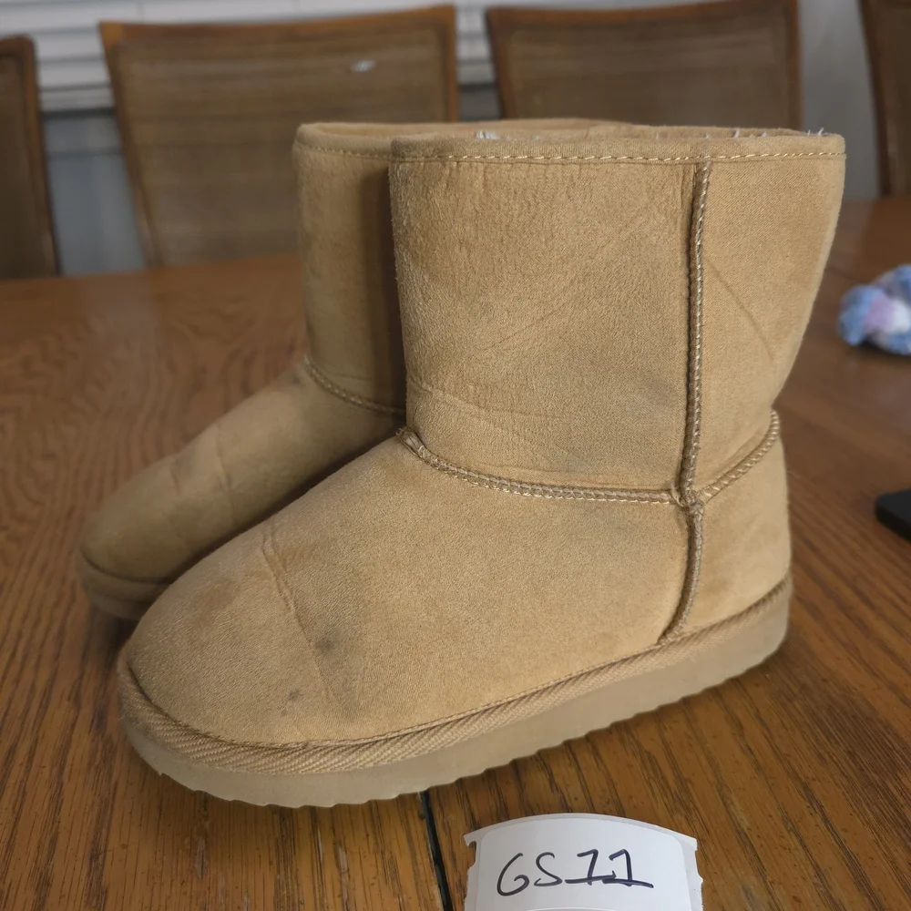 Kids‎ Classic Tan Suede Pull-On Winter Boots